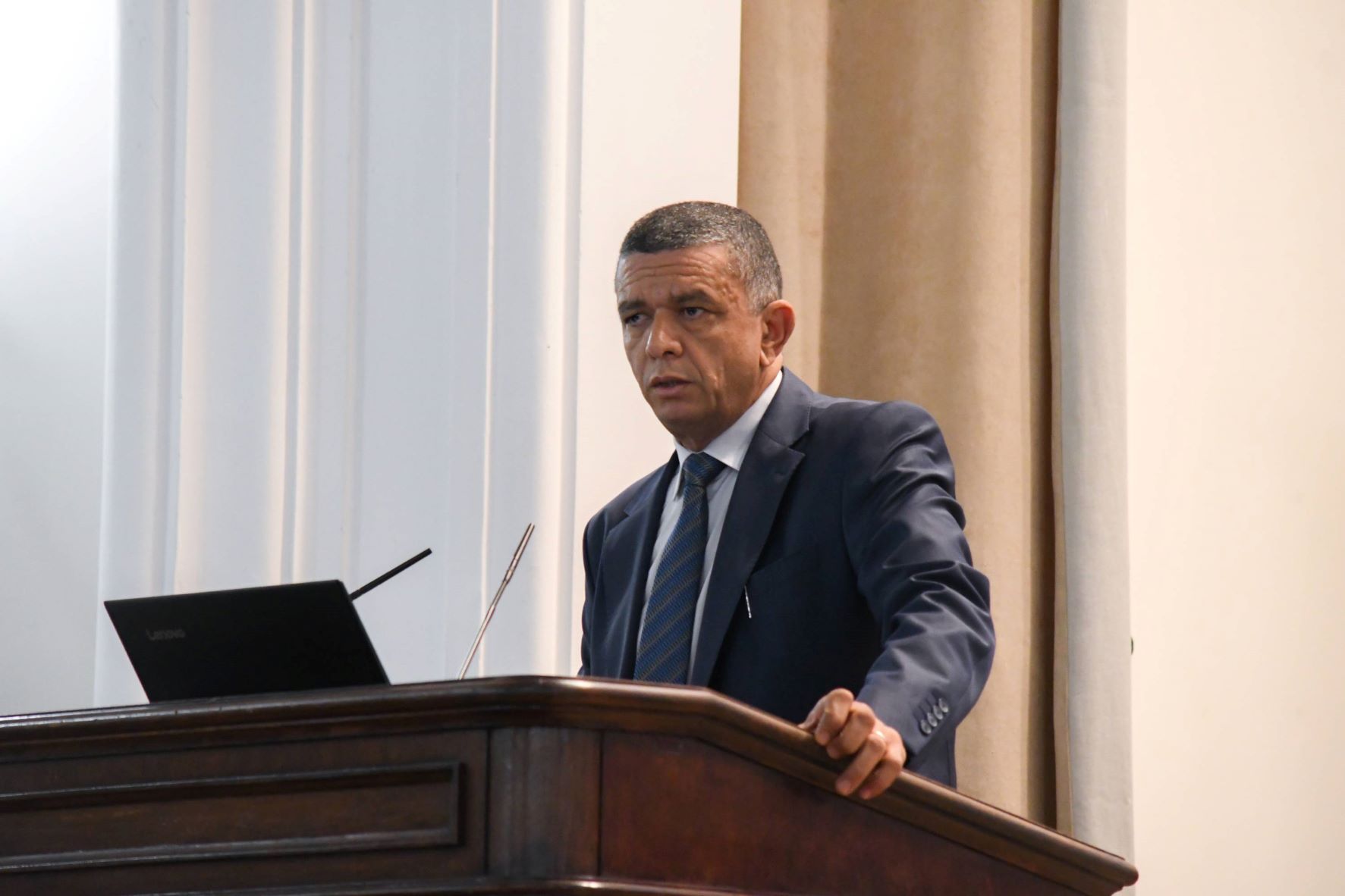 Проф. Хассан Шамати