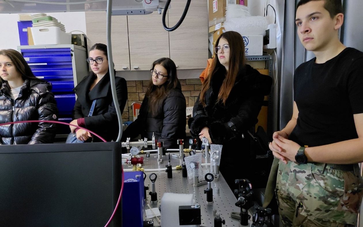 Ден на отворените врати в Институт по физика на твърдото тяло на БАН - Посещение на лаборатории